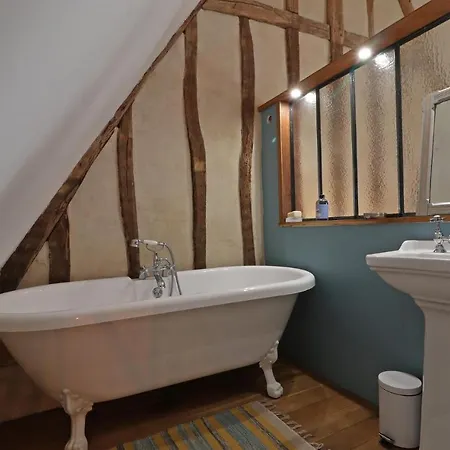 La Dragonne, une chambre à Bellême, jardin et cuisine équipée Exterior foto