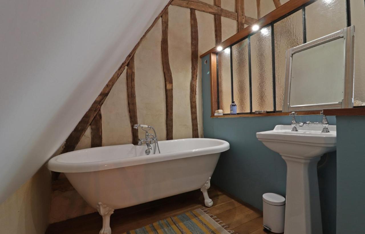 Holiday home La Dragonne, Petite Maison Au Centre De Belleme, Jardin, Cuisine Equipee, Vue Foret Belleme